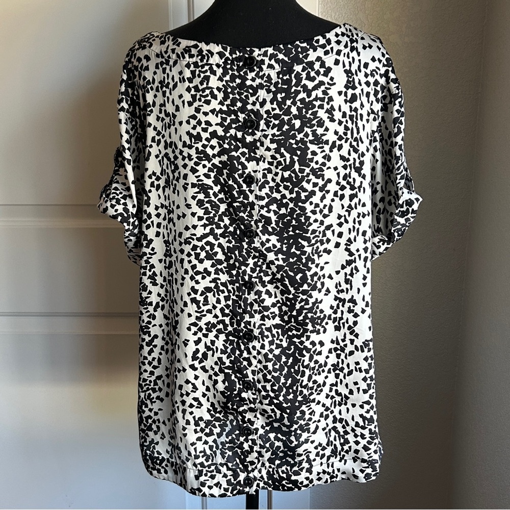 BCBGeneration Monochrome Patterned Blouse - Picture 3 of 6